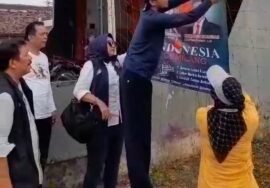 Hujan Bukan Halangan, Asalkan Amin Menang