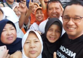 Anies Mendengar Curhat Pensiunan Guru