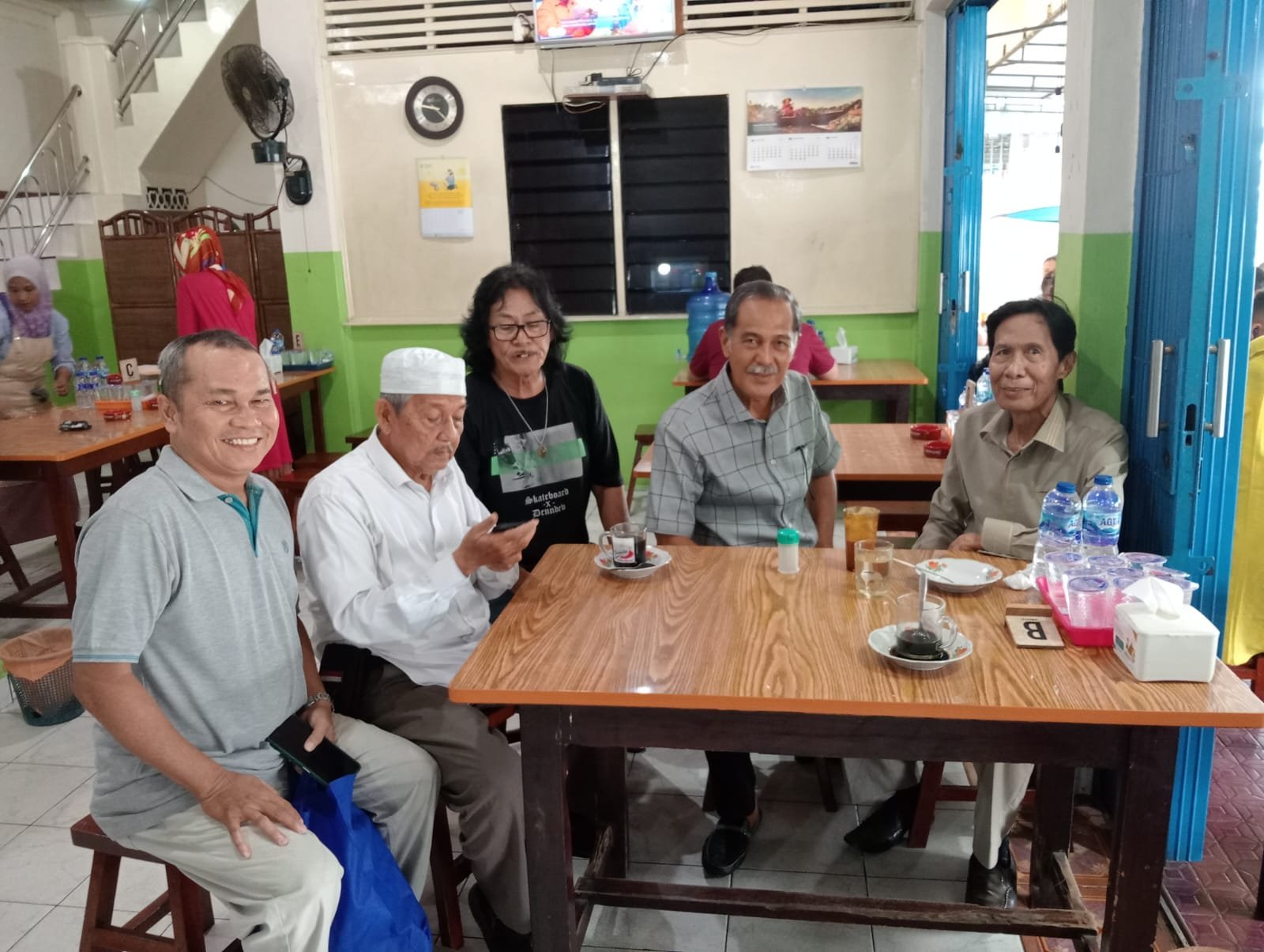 Sarapan Pagi di Warkop Tawakal Jambi, Tokoh Masyar