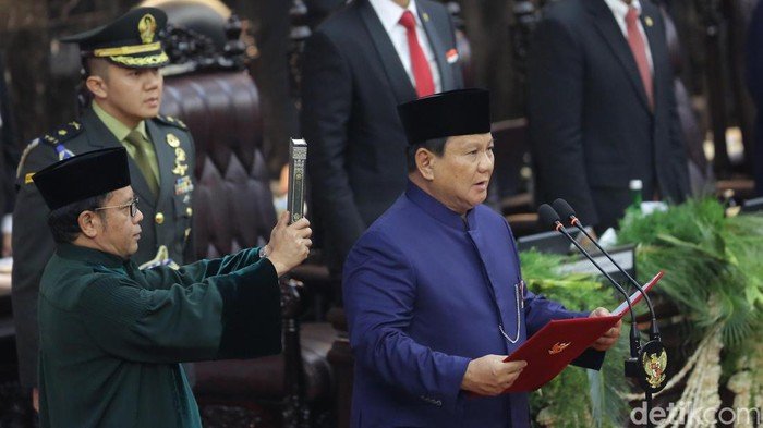 DEFISIT MORAL BERBANGSA DAN SOLUSINYA
